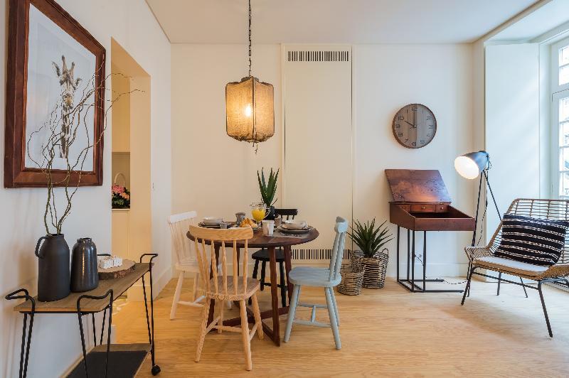 Almaria Edificio Officina Real Lissabon